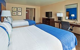 Holiday Inn Express & Suites Phoenix Airport
